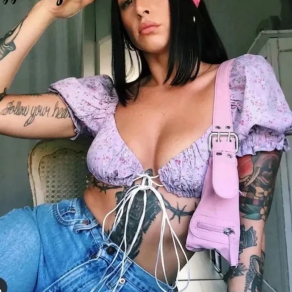 Floral super crop princess sleeves top - Picture 3 of 8